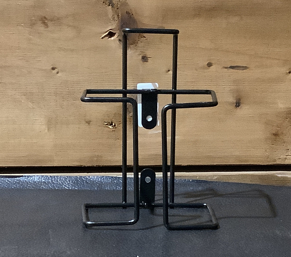 Porte-lic PVC Noir Pour Chevaux, Poneys, Bovins, Chèvres - Support Pour Bloc De Sel (Animal Farmacy)